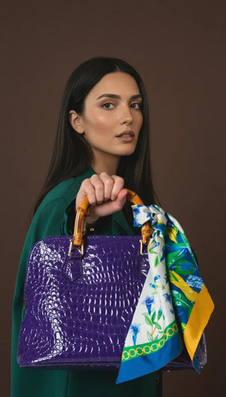 Pañuelo Guacamayos azul 100x100